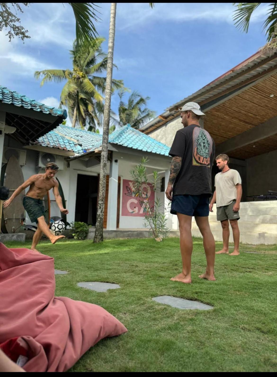 Waiwas Hostel Kuta  المظهر الخارجي الصورة